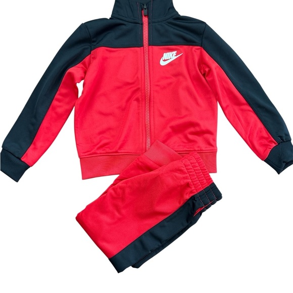 Nike Red and Black 3-Piece Set - Picture 2 of 7